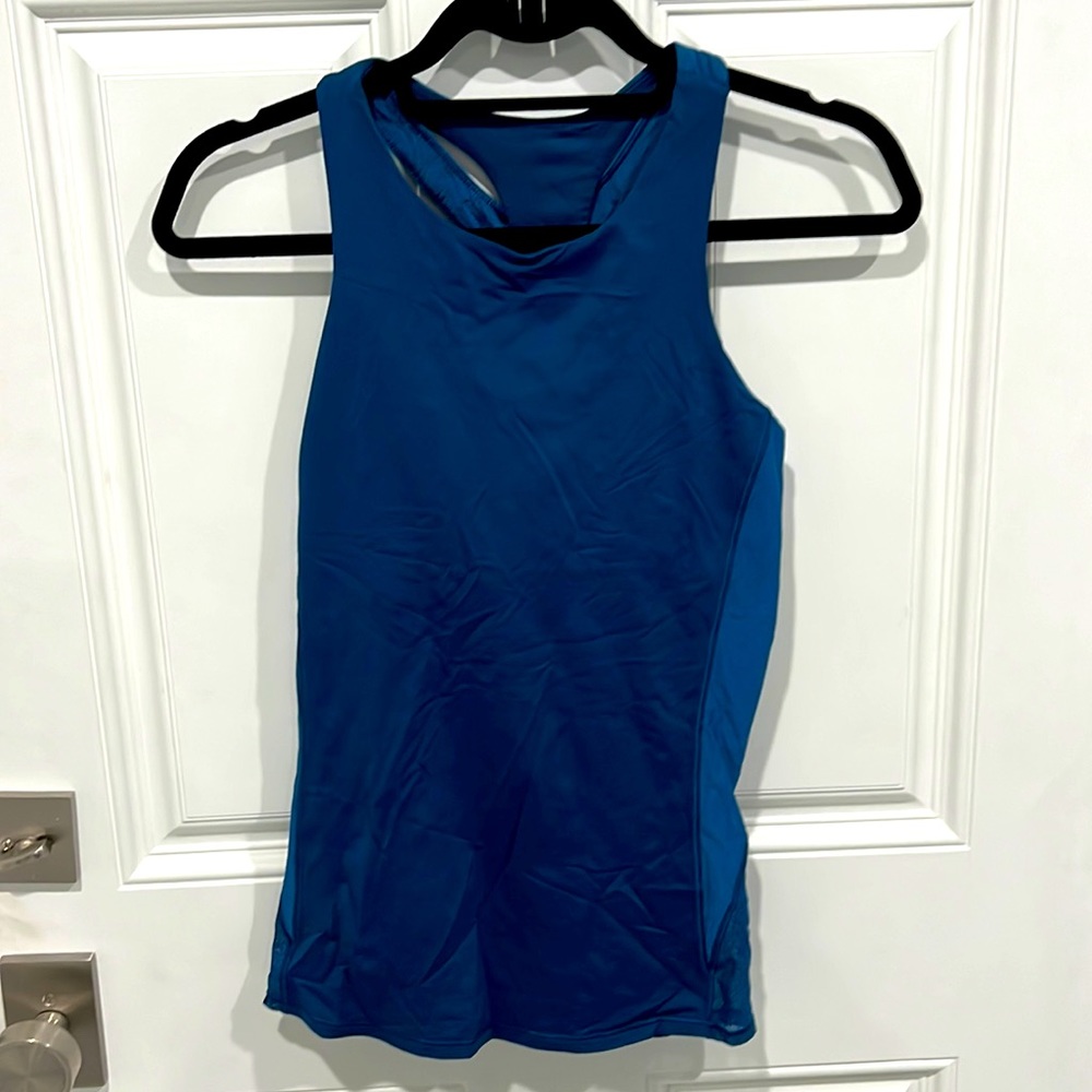 Lululemon size 8 blue tank top